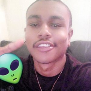 Meet your Posher, Eladio